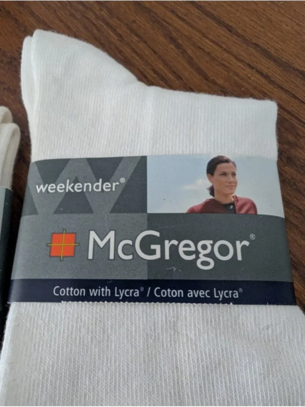 McGregor Industries Quality Socks 2 Pairs White  Women's SHOE SIZE 6 -10.5